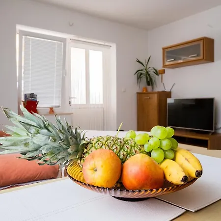 With Parking Space - 5870 Appartement *