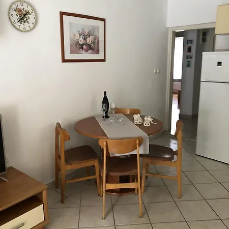 With Parking Space - 5870 Apartamento