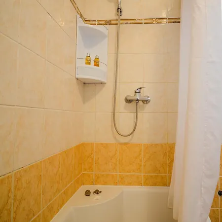 With Parking Space - 5870 Apartman Zára